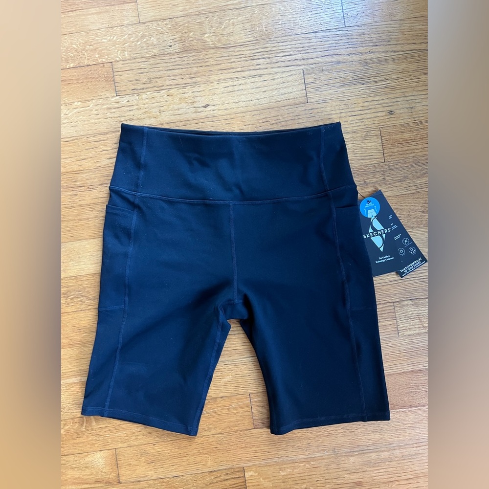 NWT Skechers GO WALK High-Waisted 10-inch Bike Shorts in Black - Picture 2 of 2